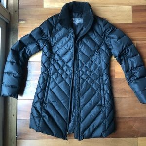 Black Eddie Bauer down puffer parka size small
